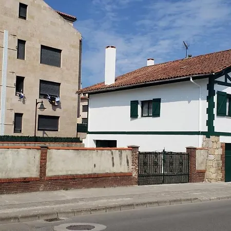 Casa Vasca Сasa de vacaciones *